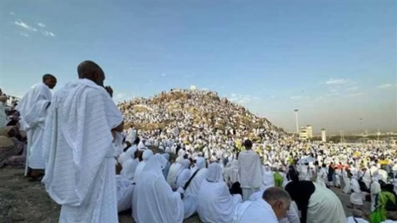 تردد قناة القرآن الكريم والسنة لمشاهدة بث الحج المباشر